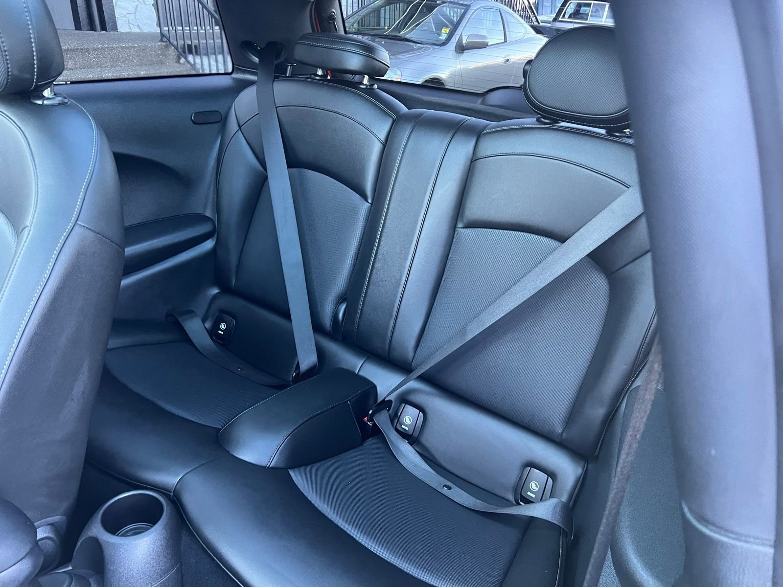 Used 2019 MINI Cooper 2-Door Hardtop FWD image 18