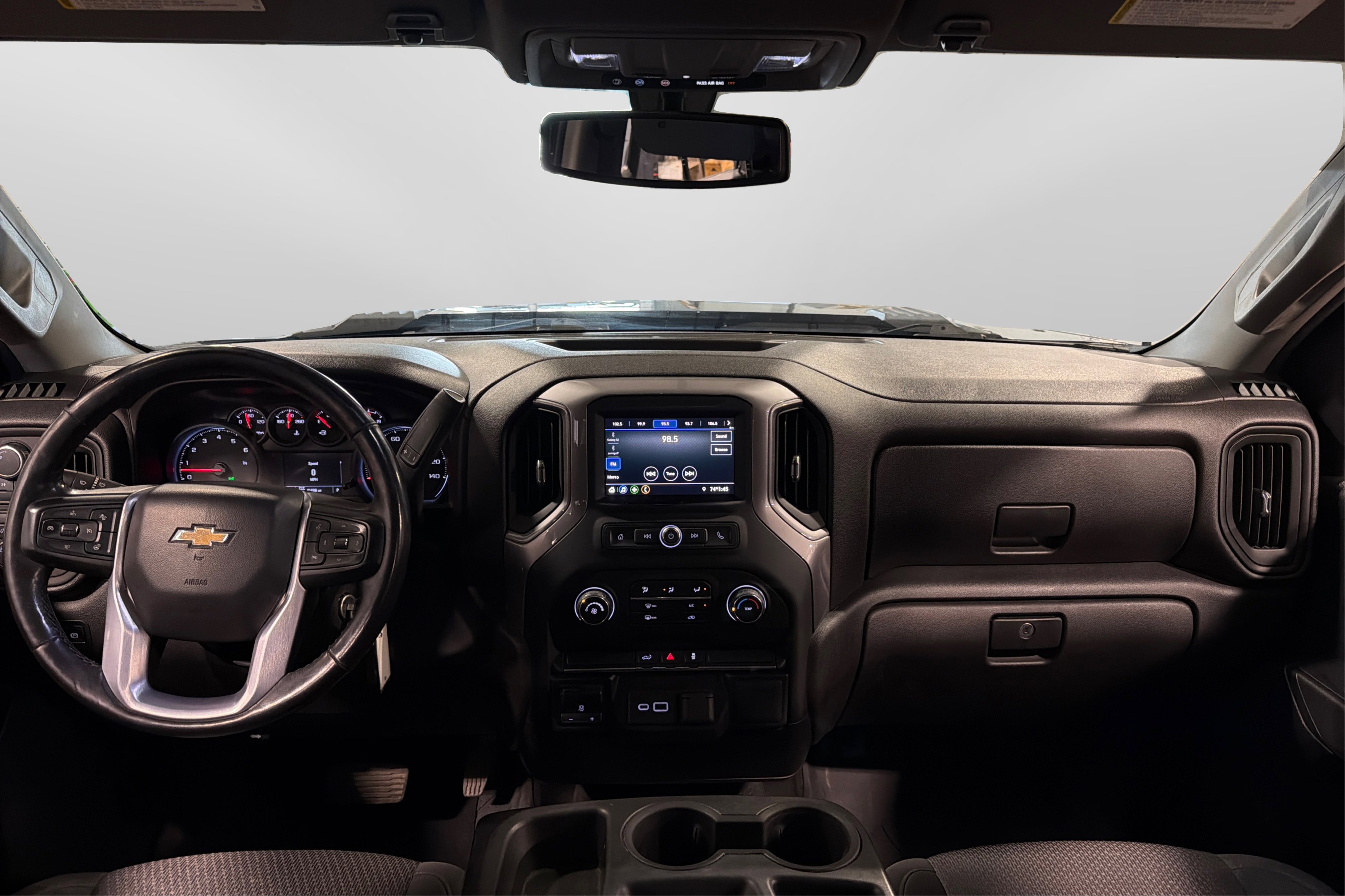 Used 2021 Chevrolet Silverado 2500 Custom w/ Custom Value Package AWD/4WD image 21