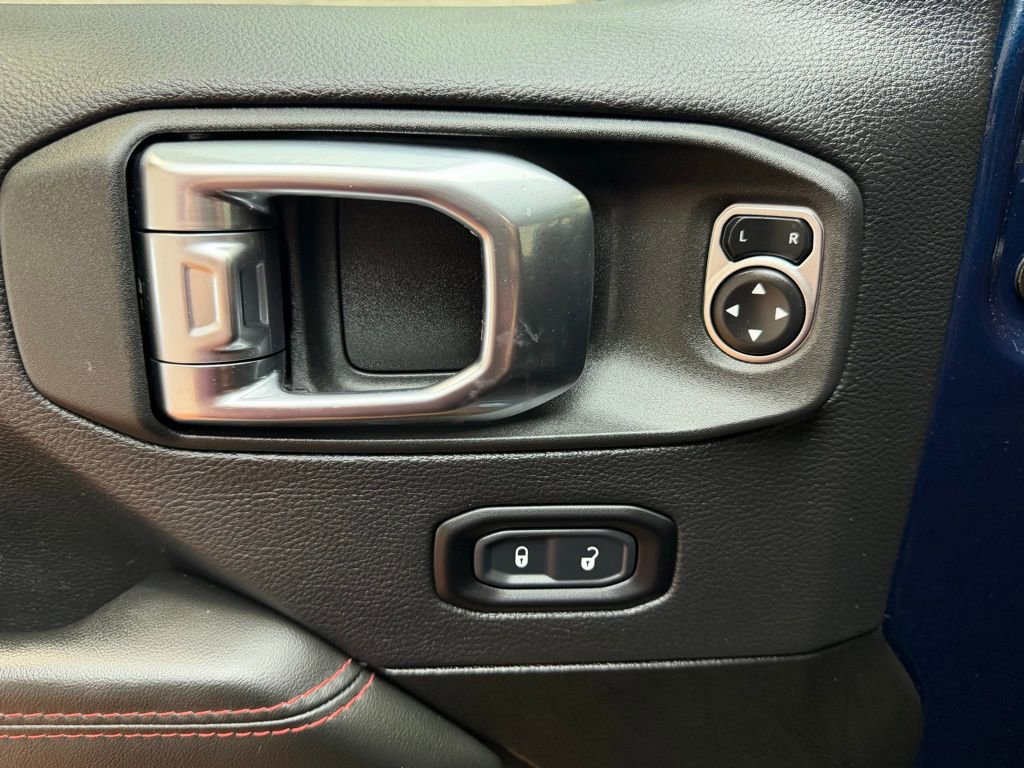 Used 2025 Jeep Wrangler Rubicon w/ Safety Group image 20