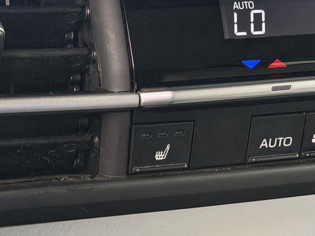 Certified 2025 Toyota Sienna XLE FWD image 16