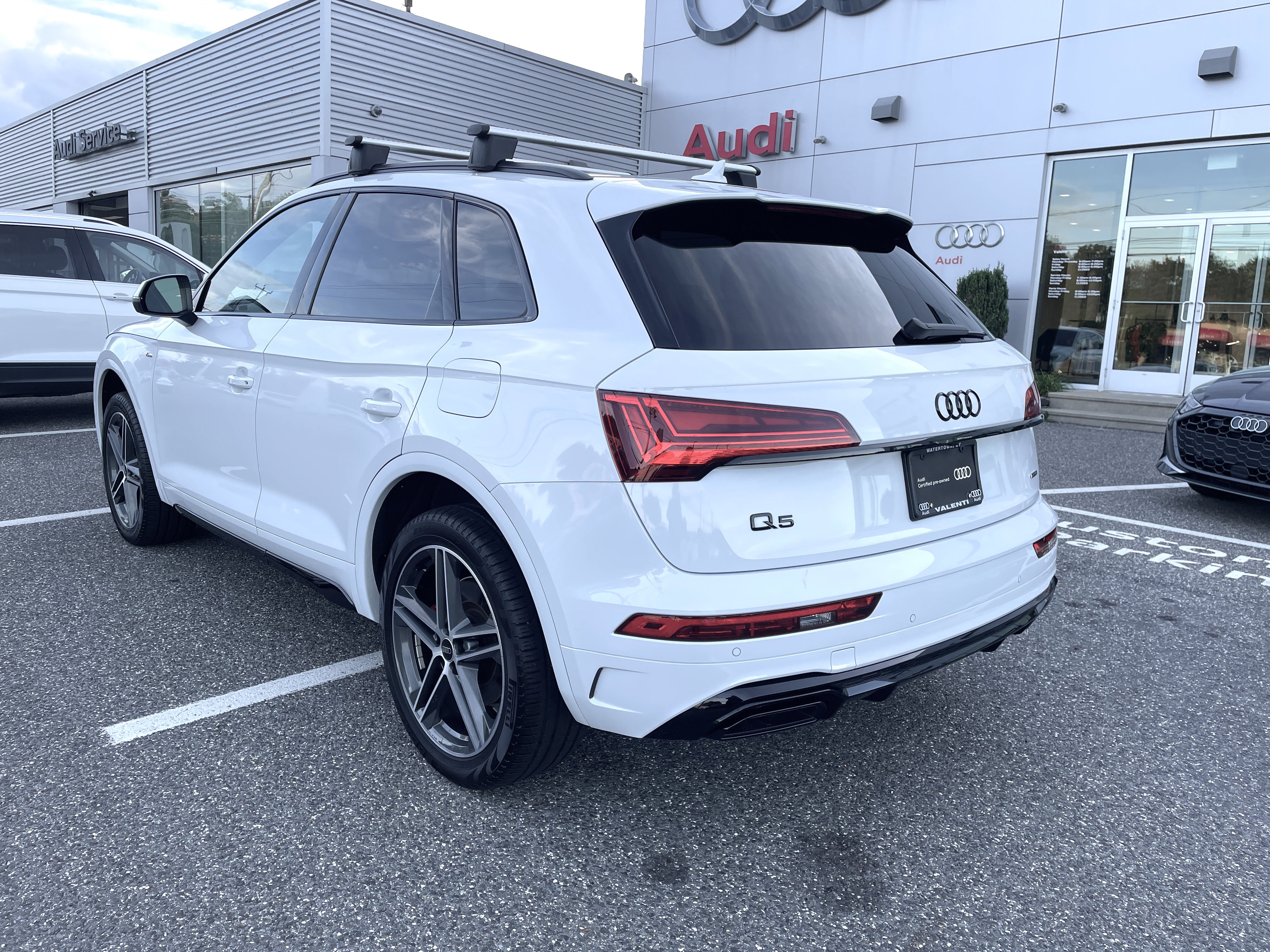 Certified 2024 Audi Q5 e Premium Plus w/ Premium Plus Package AWD/4WD image 6