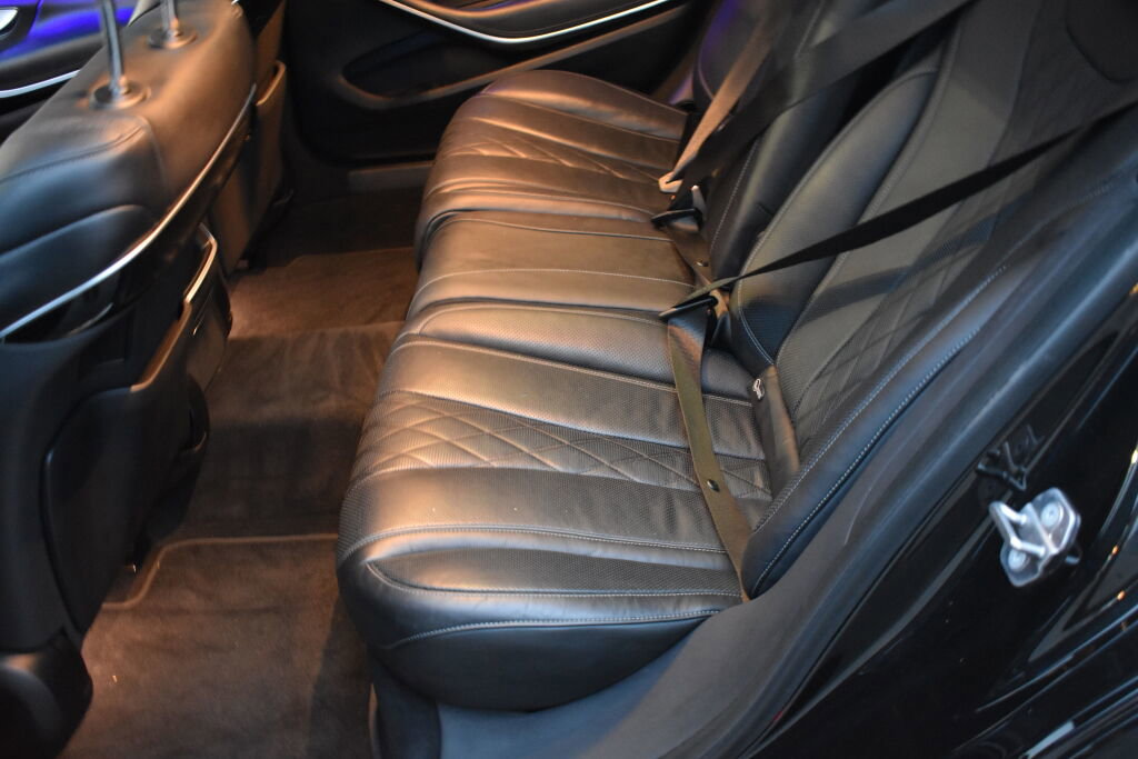 Used 2018 Mercedes-Benz S 560 Sedan w/ AMG Line Exterior image 30