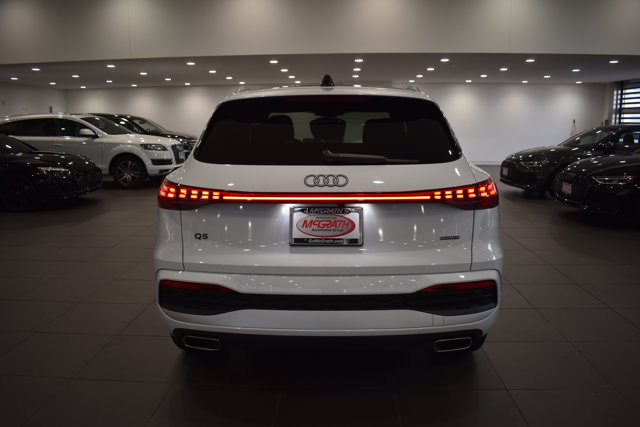 Used 2025 Audi Q5 Premium w/ Convenience Package AWD/4WD image 6