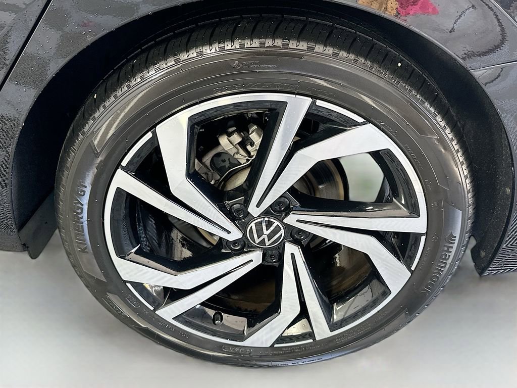 Used 2025 Volkswagen Jetta SEL FWD image 33