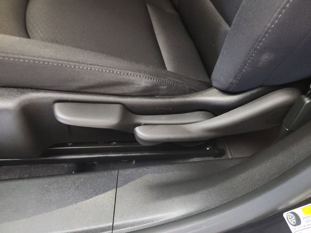 Used 2023 Chevrolet Malibu LS FWD image 16