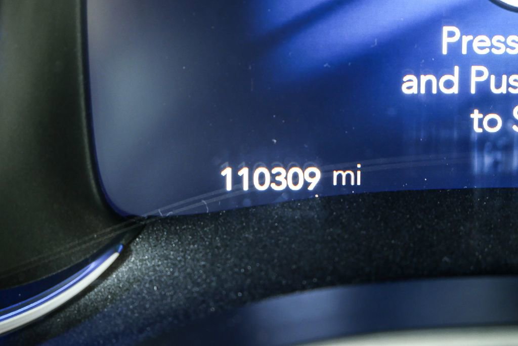 Used 2018 Chrysler Pacifica Touring-L image 13