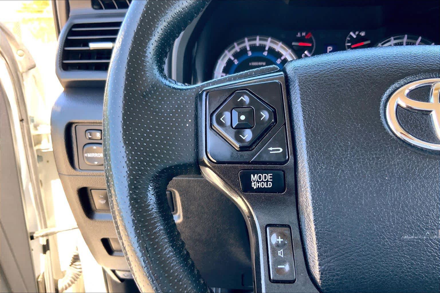 Used 2018 Toyota 4Runner TRD Pro AWD/4WD image 23