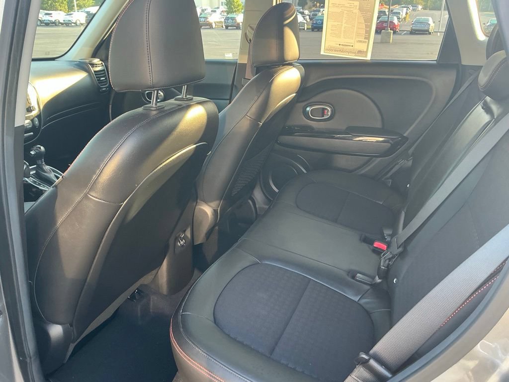 Used 2017 Kia Soul ! w/ Tech Package FWD image 26