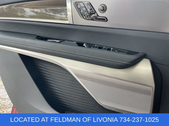 Used 2026 Cadillac Vistiq Sport w/ LPO, Floor Liner Package AWD/4WD image 22