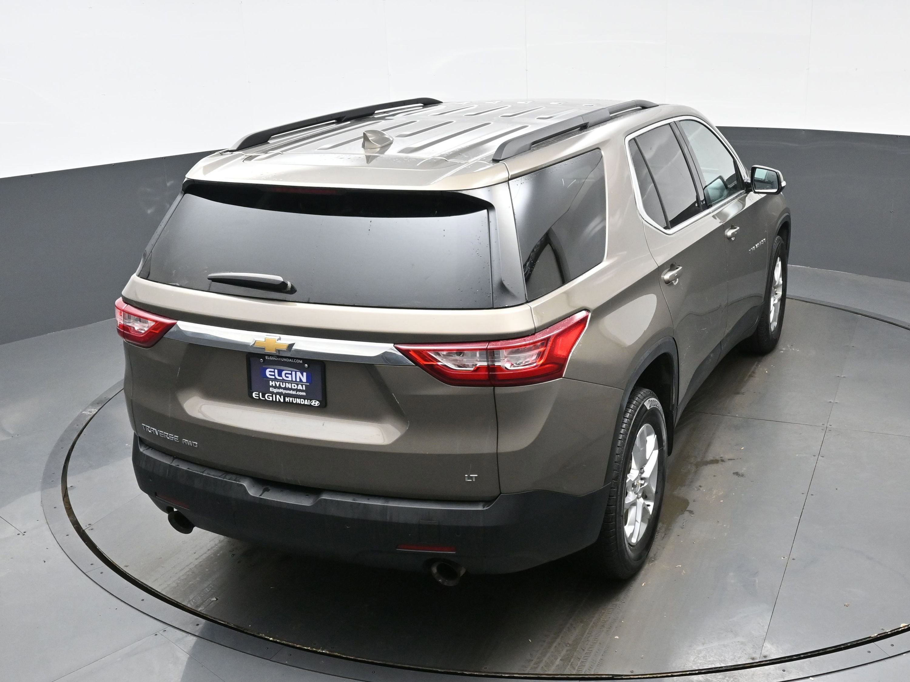 Used 2020 Chevrolet Traverse LT image 34