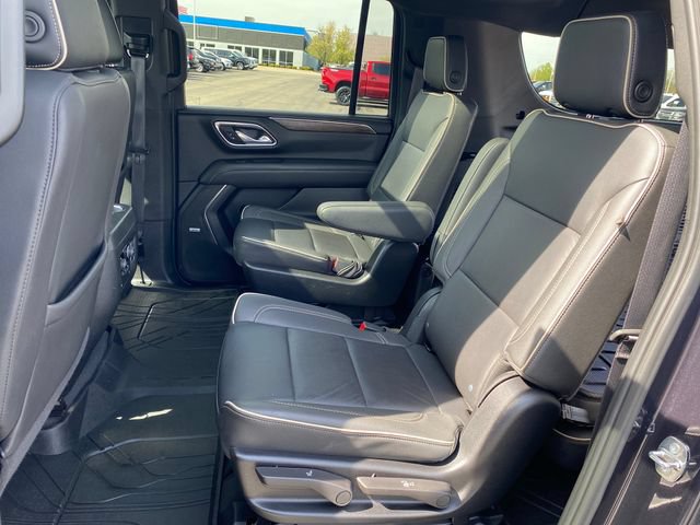 Used 2024 Chevrolet Suburban Premier AWD/4WD image 22