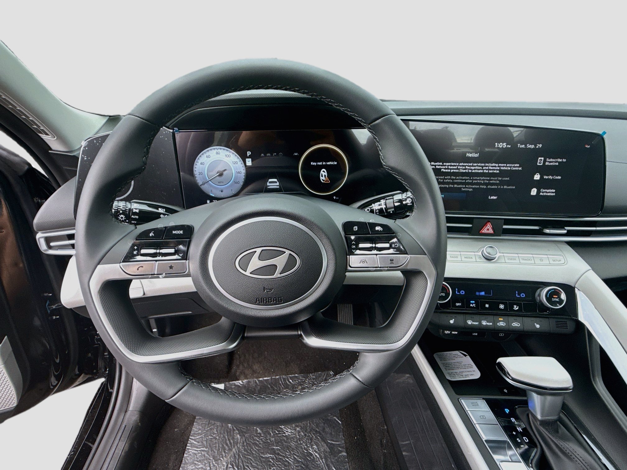 New 2026 Hyundai Elantra Limited FWD image 8