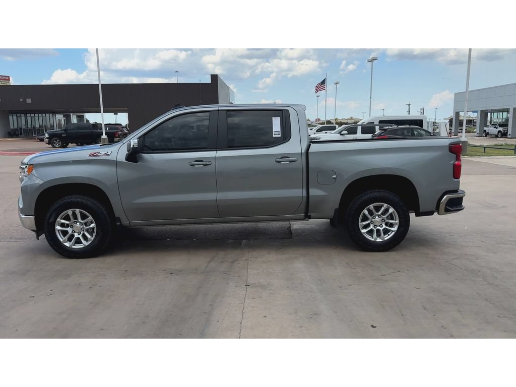 New 2026 Chevrolet Silverado 1500 LT w/ Z71 Off-Road Package AWD/4WD image 5