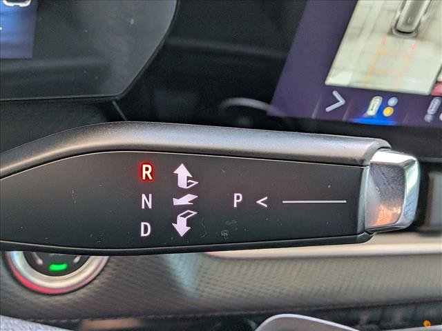 Used 2025 Chevrolet Equinox LT w/ Safety and Technology Package FWD image 11