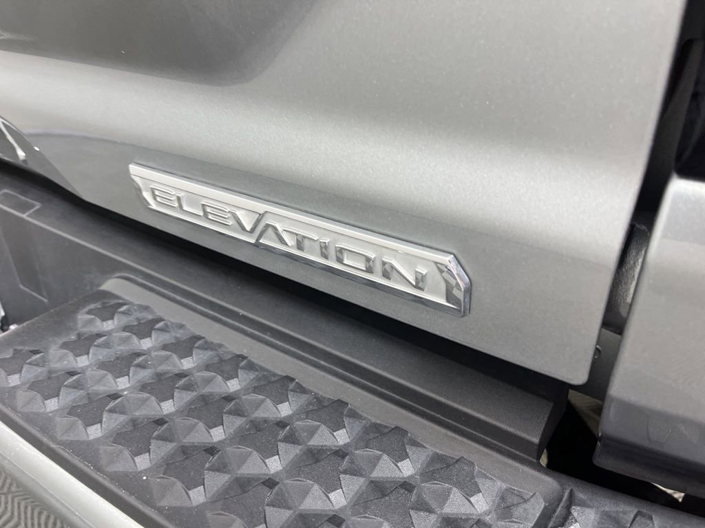 Certified 2024 GMC Canyon Elevation w/ Elevation Premium Package image 4