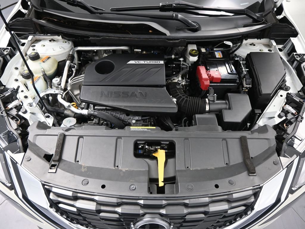 Used 2023 Nissan Rogue SV image 36