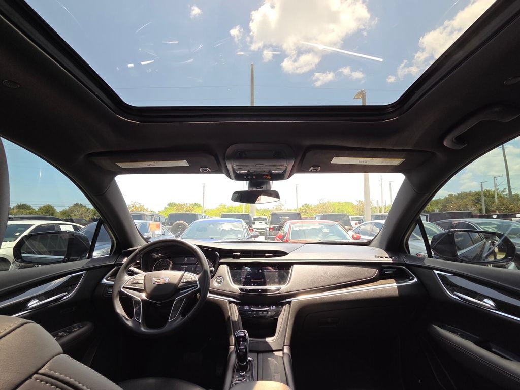 Used 2021 Cadillac XT5 Premium Luxury FWD image 24