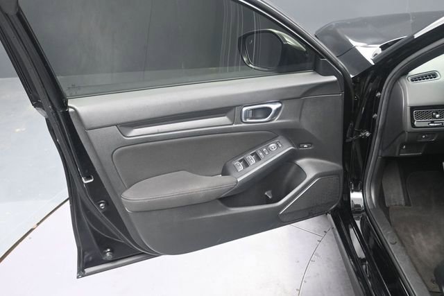 Used 2025 Honda Civic Sport image 16