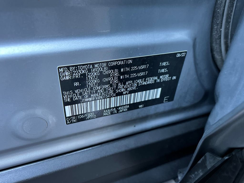 Used 2022 Toyota RAV4 LE image 26