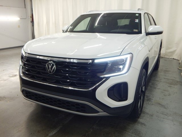 Used 2024 Volkswagen Atlas Cross Sport SE image 10