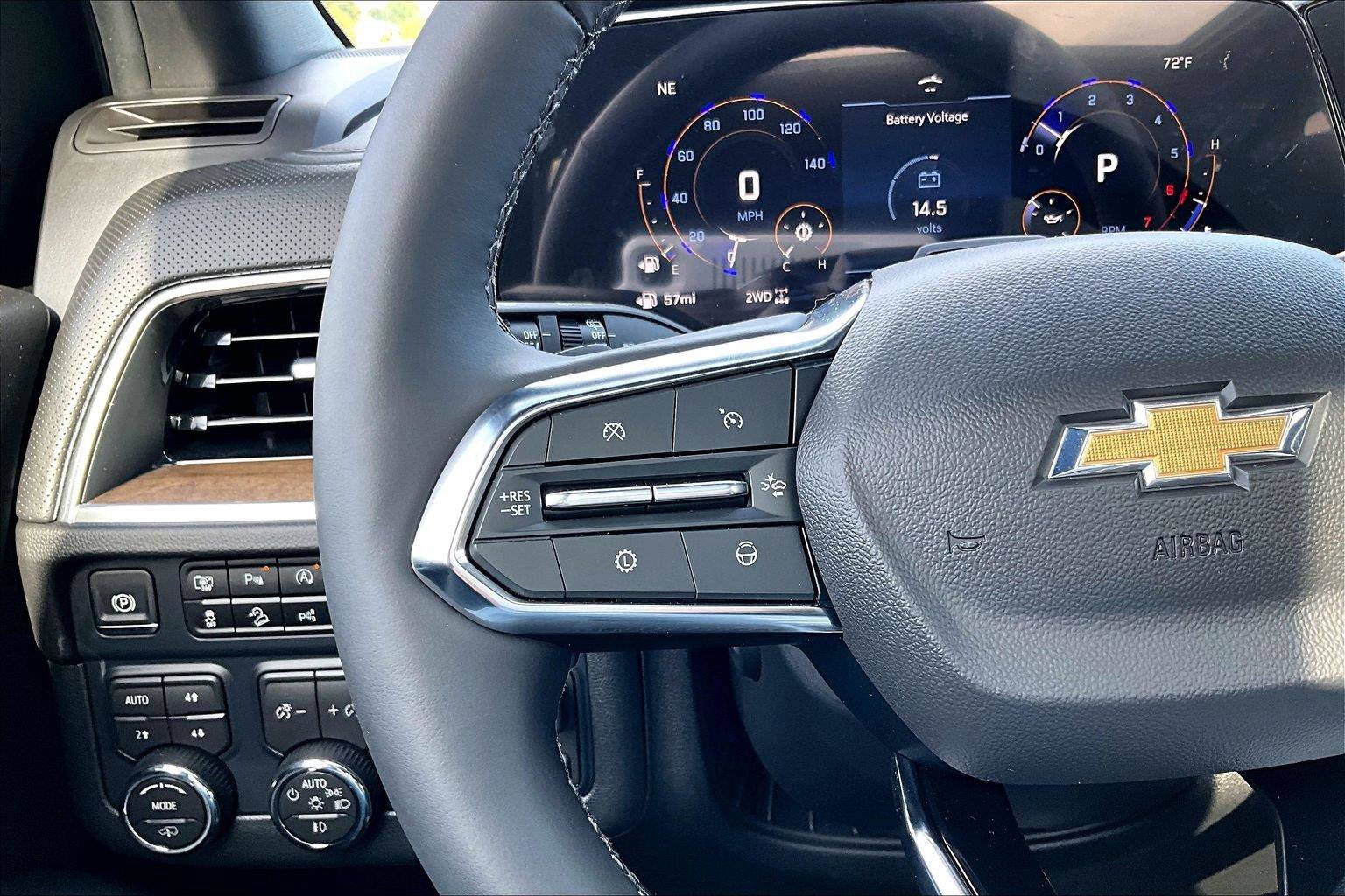 New 2026 Chevrolet Suburban High Country AWD/4WD image 25