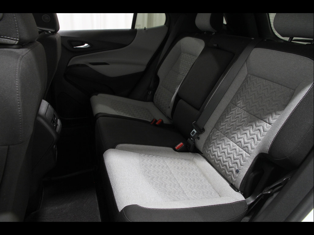 Used 2024 Chevrolet Equinox LS w/ LS Convenience Package image 18