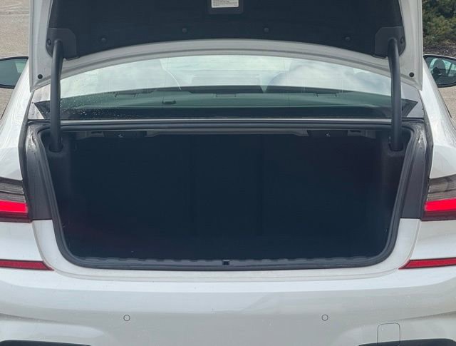 Certified 2022 BMW 330i xDrive Sedan w/ M Sport Package image 34