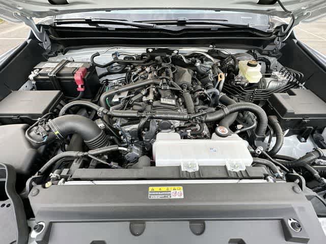 New 2024 Toyota Tacoma SR w/ SR Upgrade Package AWD/4WD image 24