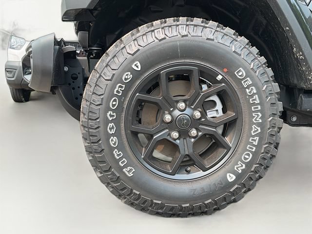 New 2025 Jeep Gladiator Sport AWD/4WD image 24