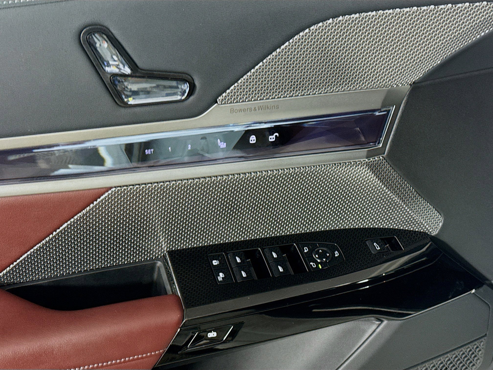 Used 2025 BMW i7 eDrive50 w/ M Sport Package image 24