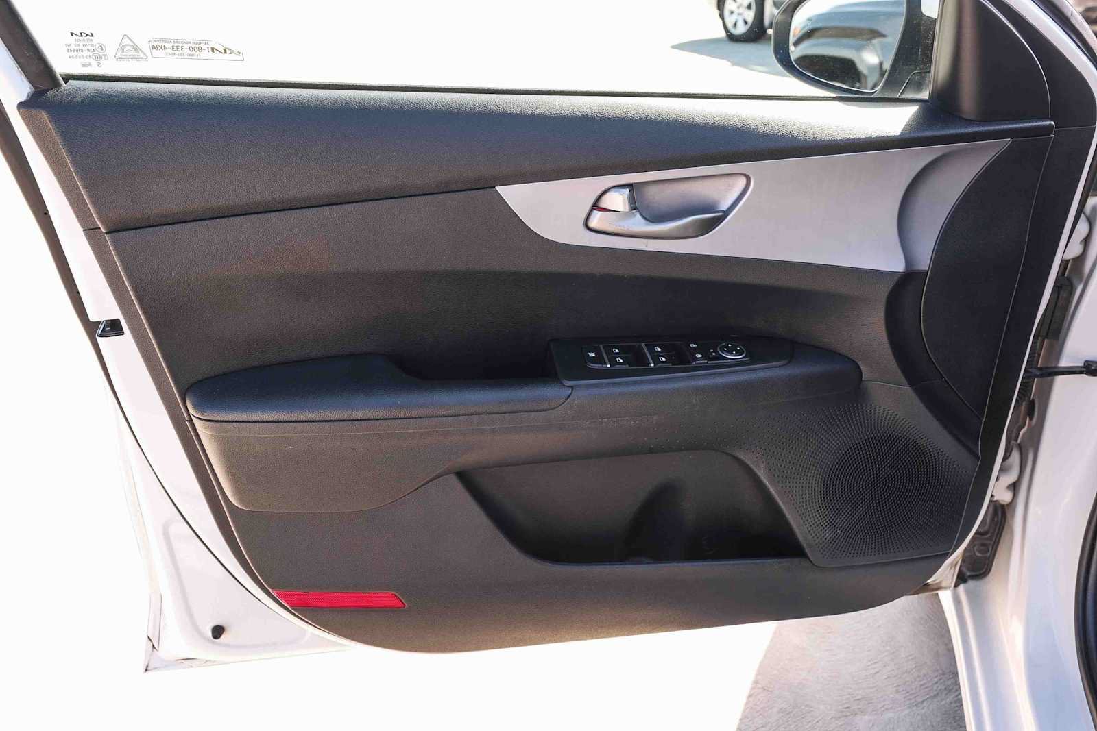 Used 2022 Kia Forte LXS FWD image 21