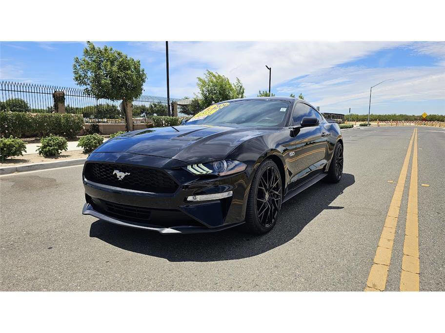 Used 2019 Ford Mustang GT image 3