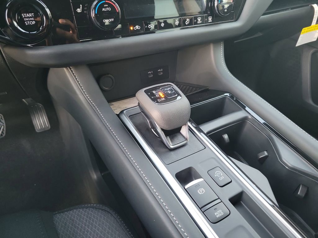 New 2026 Nissan Pathfinder SV image 9