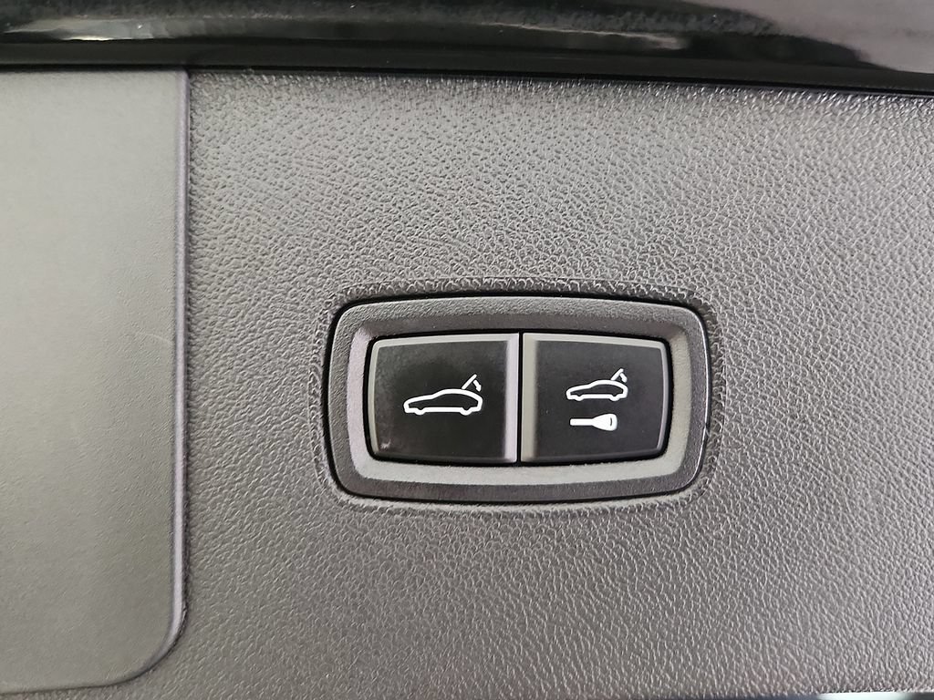Used 2023 Porsche Cayenne GTS AWD/4WD image 30