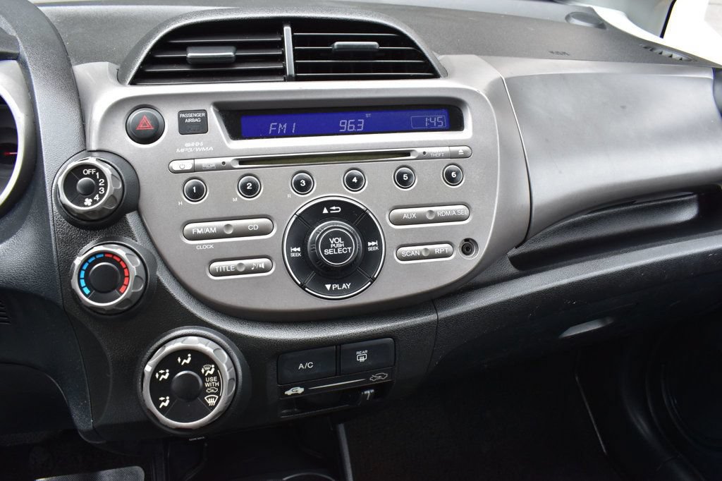 Used 2010 Honda Fit image 27