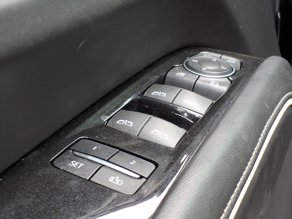 Used 2021 Cadillac Escalade Premium Luxury Platinum image 15