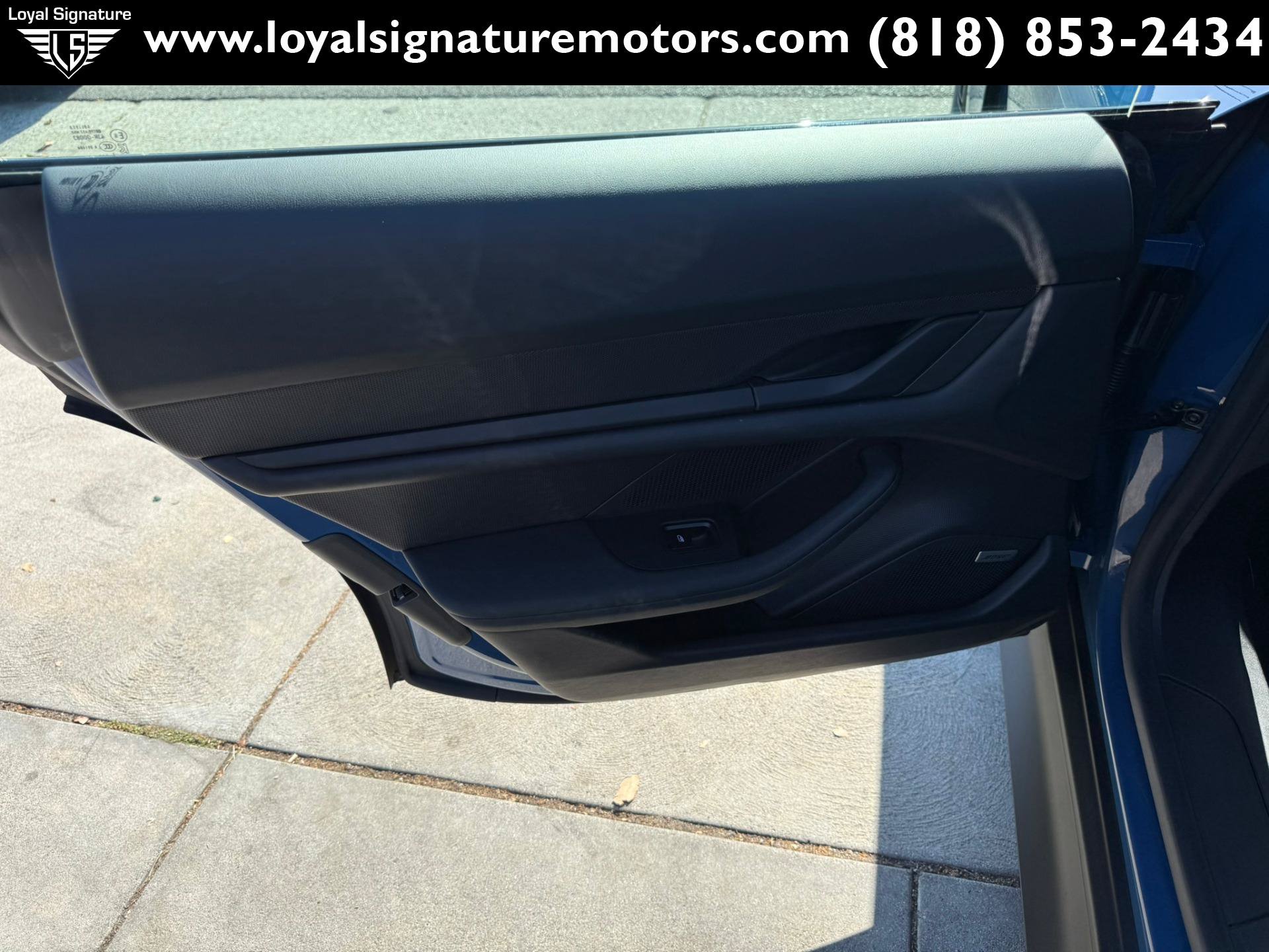 Used 2022 Porsche Taycan RWD image 14