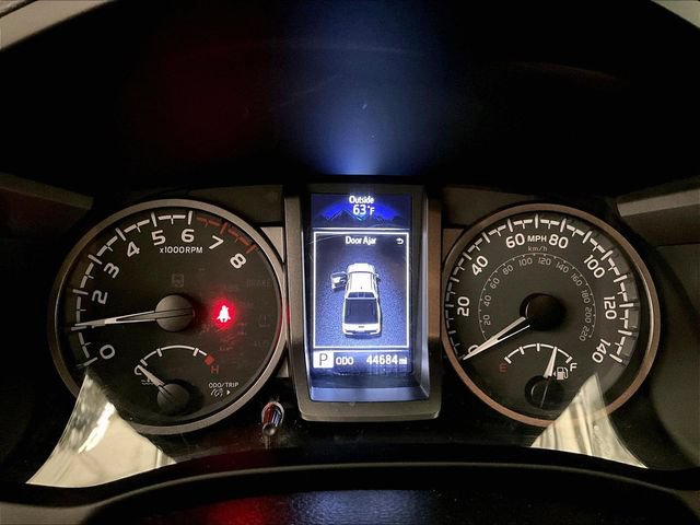 Used 2023 Toyota Tacoma TRD Off-Road w/ Black Out Package (TMS) AWD/4WD image 19