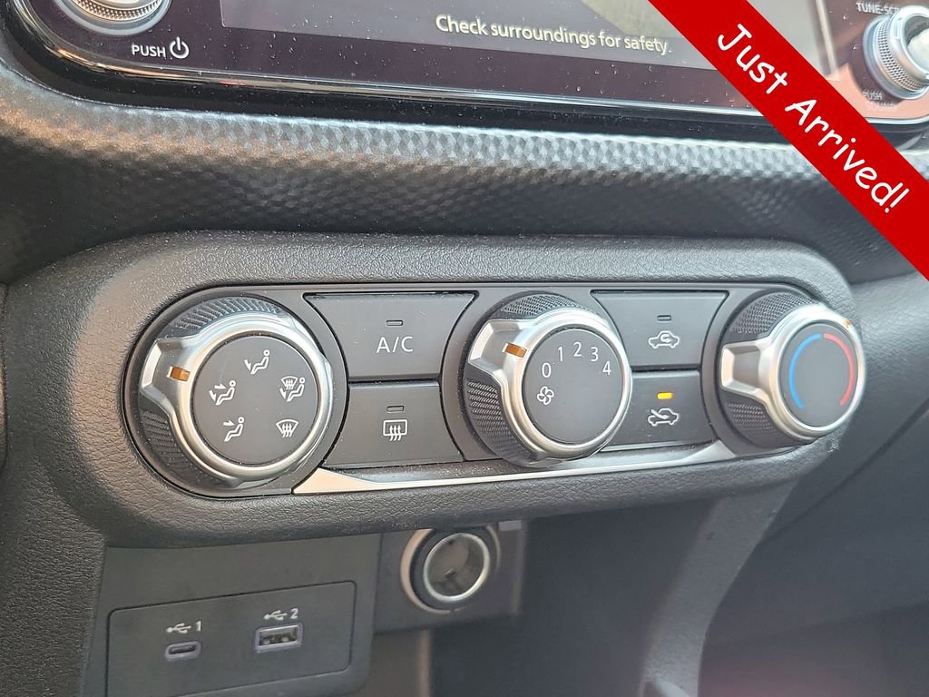 Used 2024 Nissan Kicks SV image 29