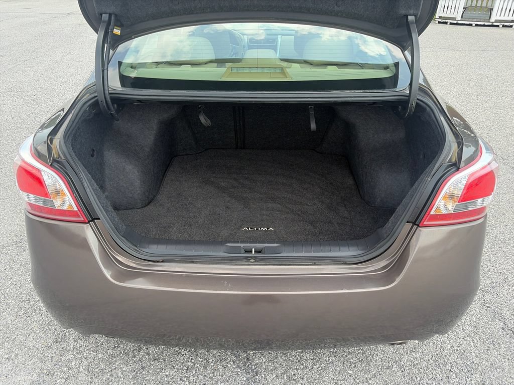 Used 2013 Nissan Altima 2.5 SL FWD image 23