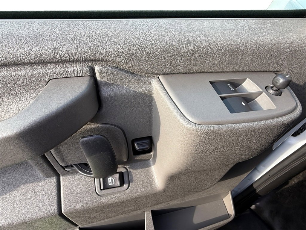 New 2025 Chevrolet Express 2500 image 10
