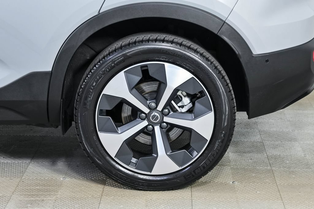 Certified 2026 Volvo XC40 B5 Plus AWD/4WD image 39