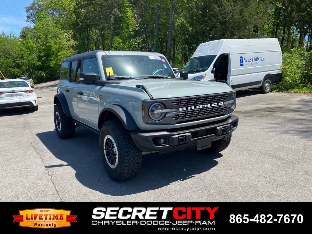 Used 2022 Ford Bronco Badlands image 3