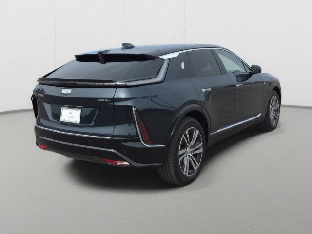 Certified 2024 Cadillac Lyriq Luxury w/ LPO, Floor Liner Package AWD/4WD image 5