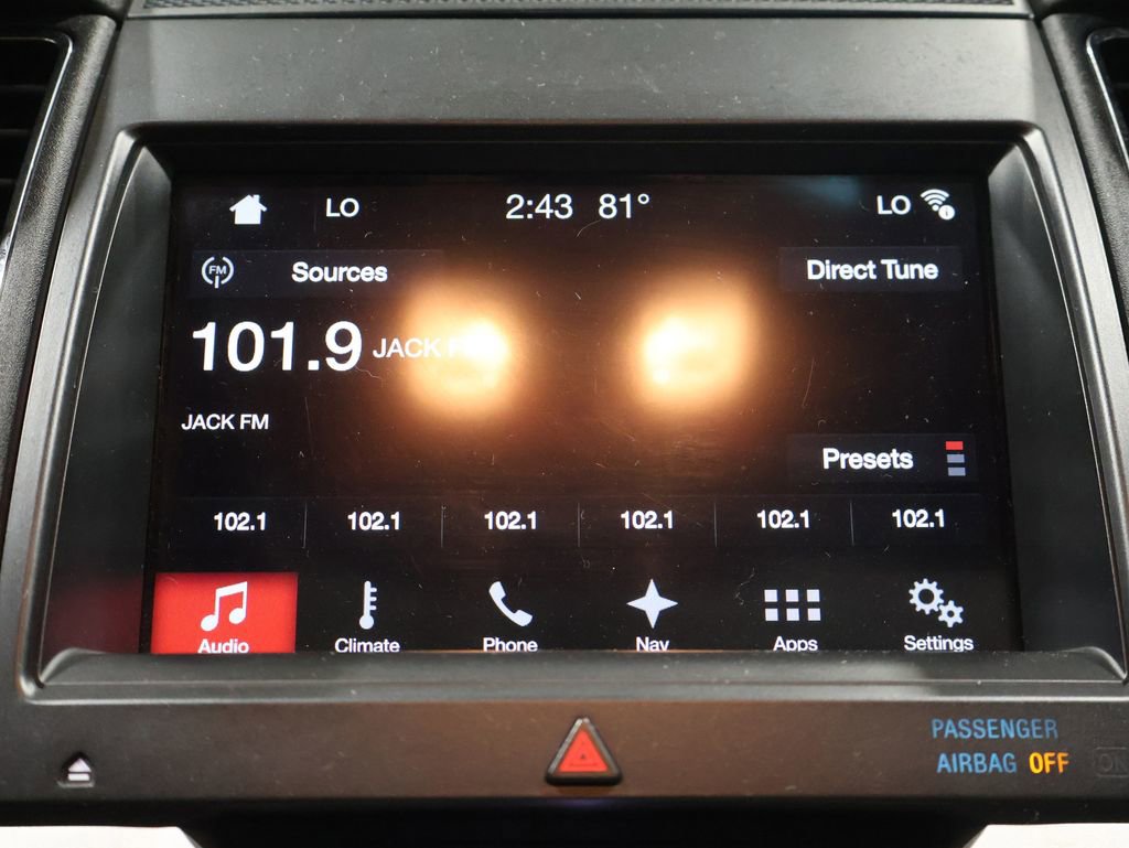 Used 2017 Ford Taurus Limited image 29