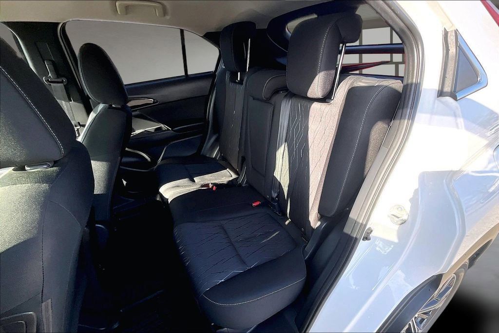 Used 2020 Mitsubishi Eclipse Cross SE image 27