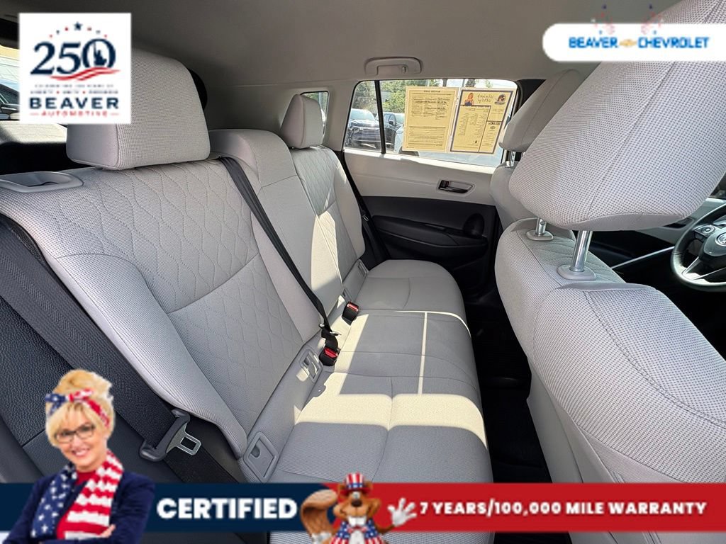 Used 2025 Toyota Corolla Cross LE FWD image 22