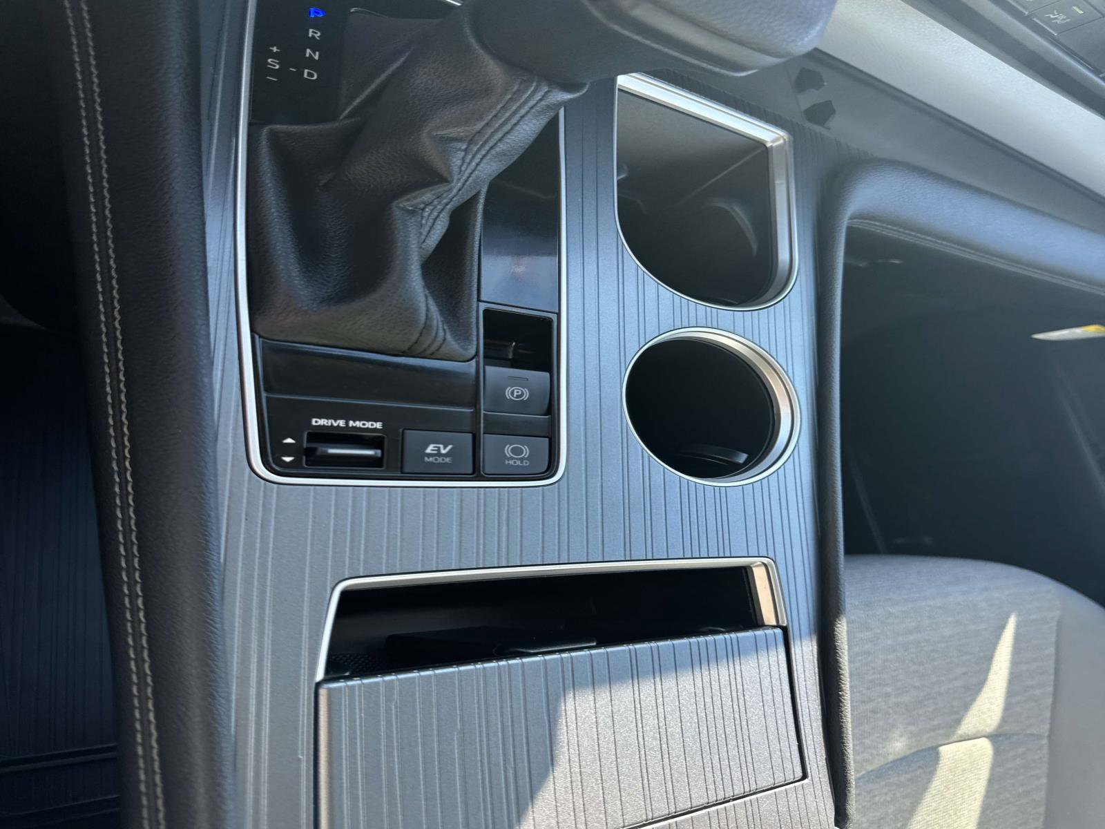 Used 2025 Toyota Sienna LE image 26