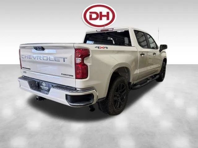 New 2026 Chevrolet Silverado 1500 Custom w/ Turbomax Blackout Package AWD/4WD image 12