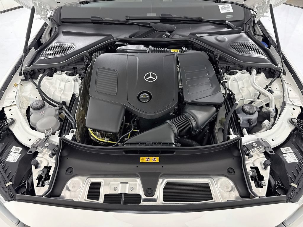 Used 2025 Mercedes-Benz E 350 Sedan image 29